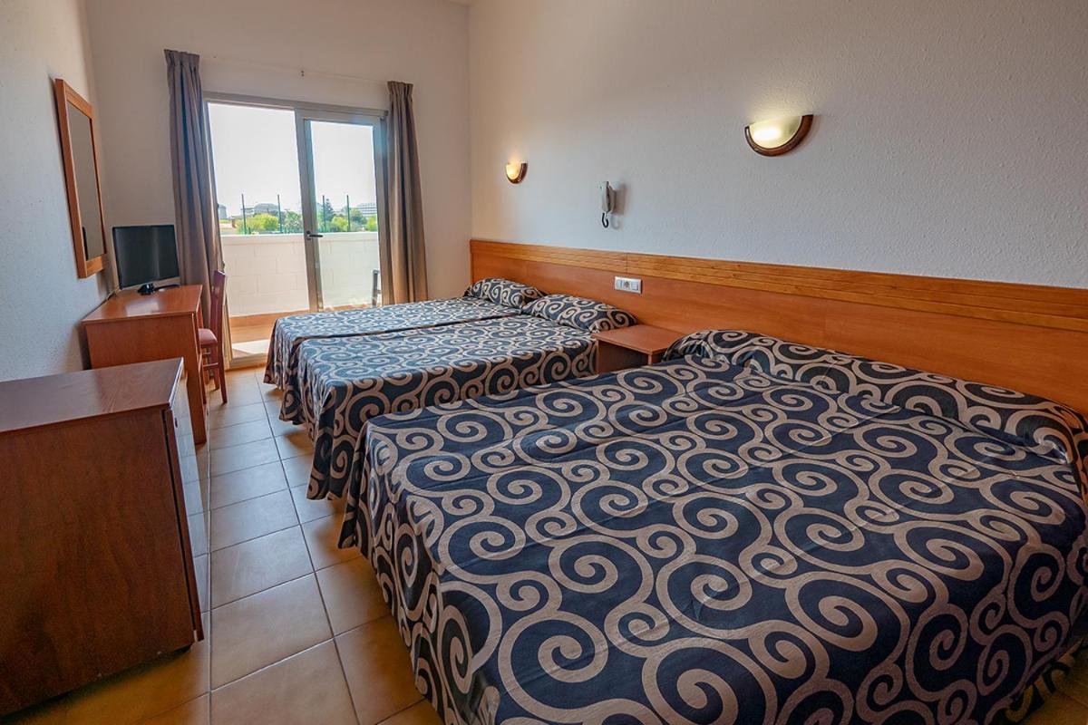 Quadruple Room with Pool View